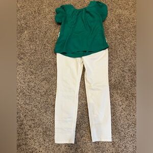 White jeans green to outfit! Size large.
